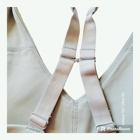 Fabletics Women's All Day Every Day Low Impact Sports Bra Gray Size XS - Picture 6 of 12